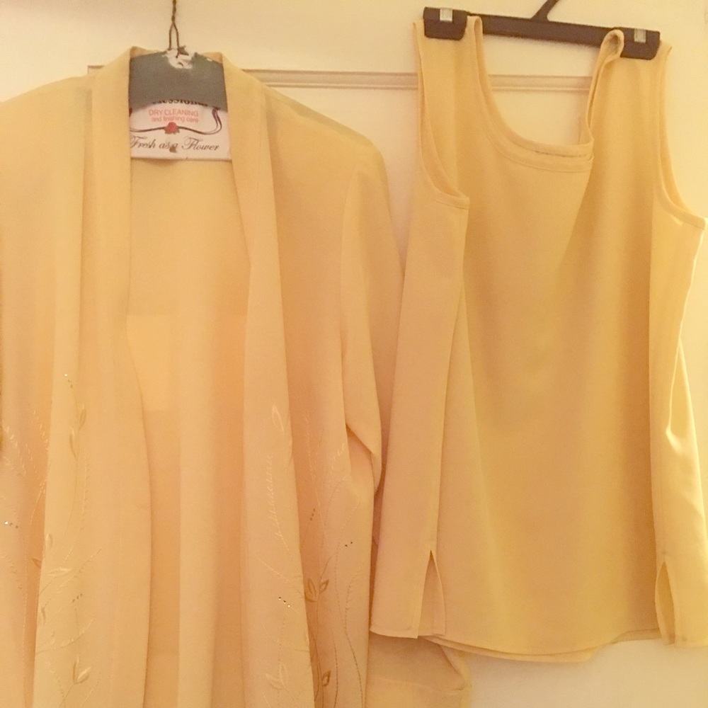 Blouse with matching jacket.